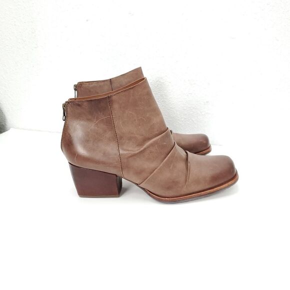 KORK EASE Leather  Women's Kissel Square Toe Booties - Picture 1 of 11